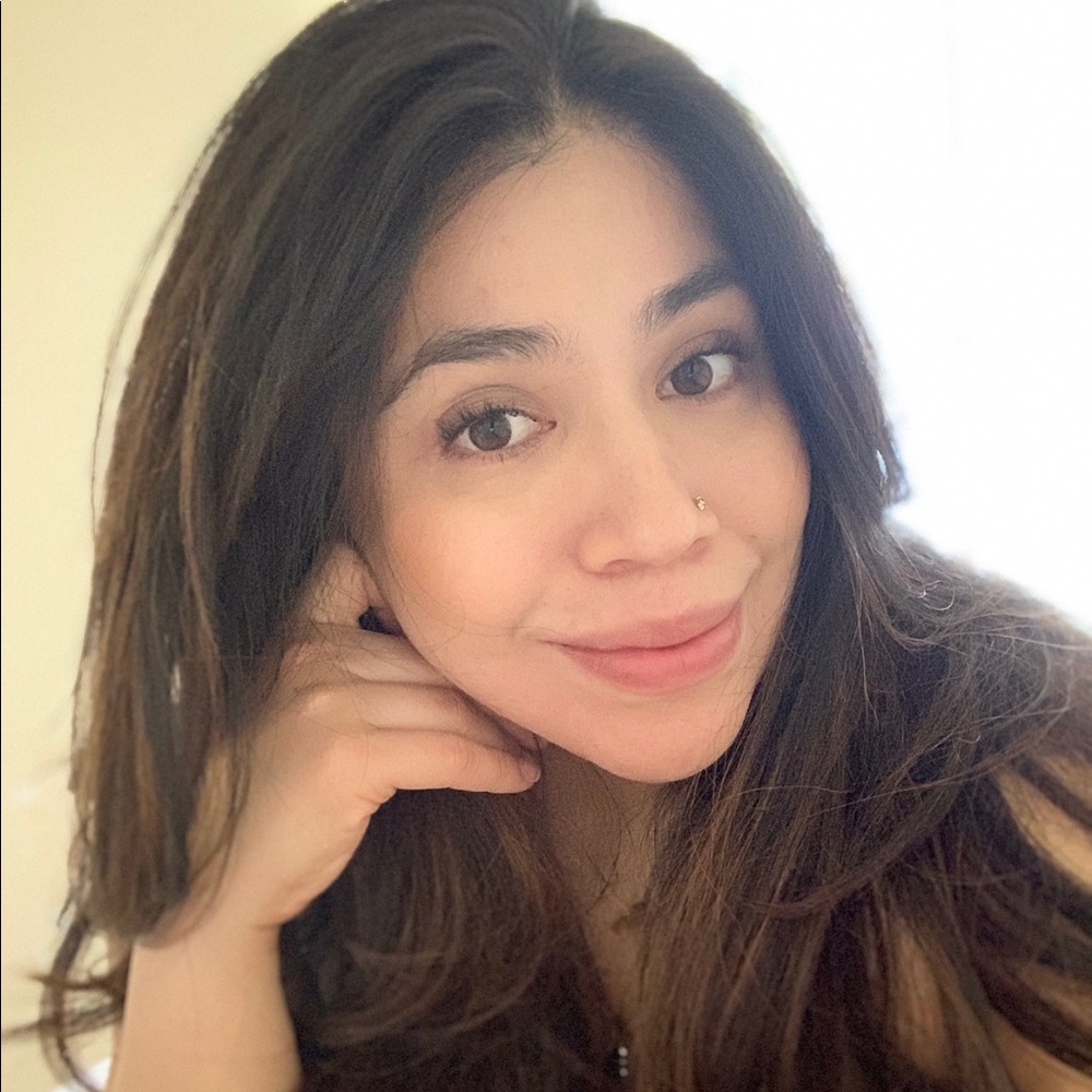 Meet your Posher, Perla